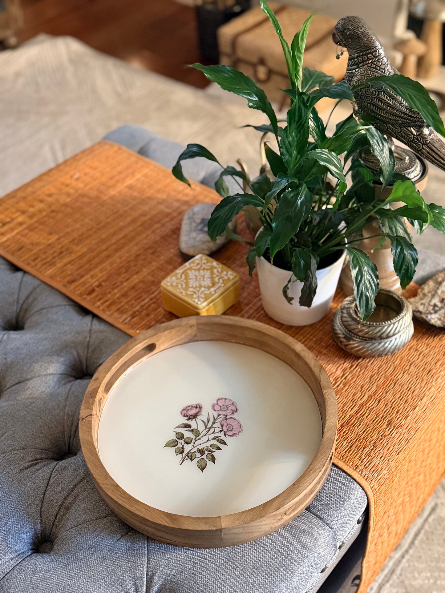 Floral round tray