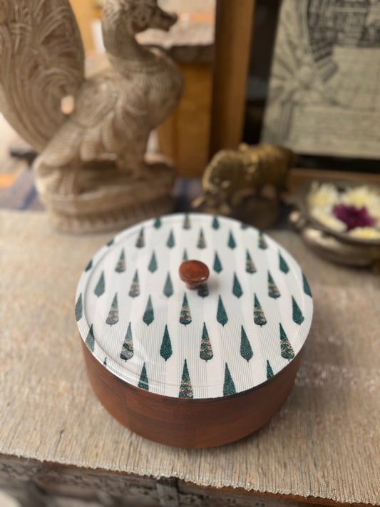 Roti Box - pine trees